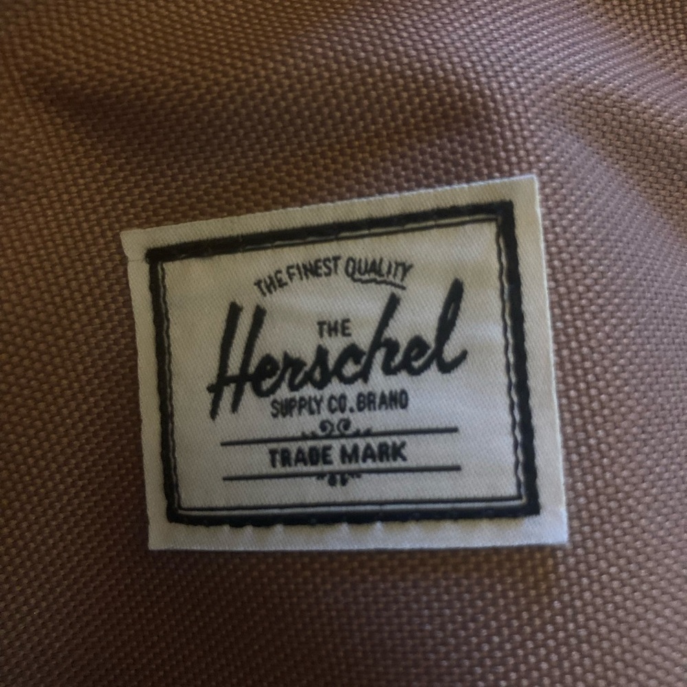 Nwot Herschel Zippered Tote Bag